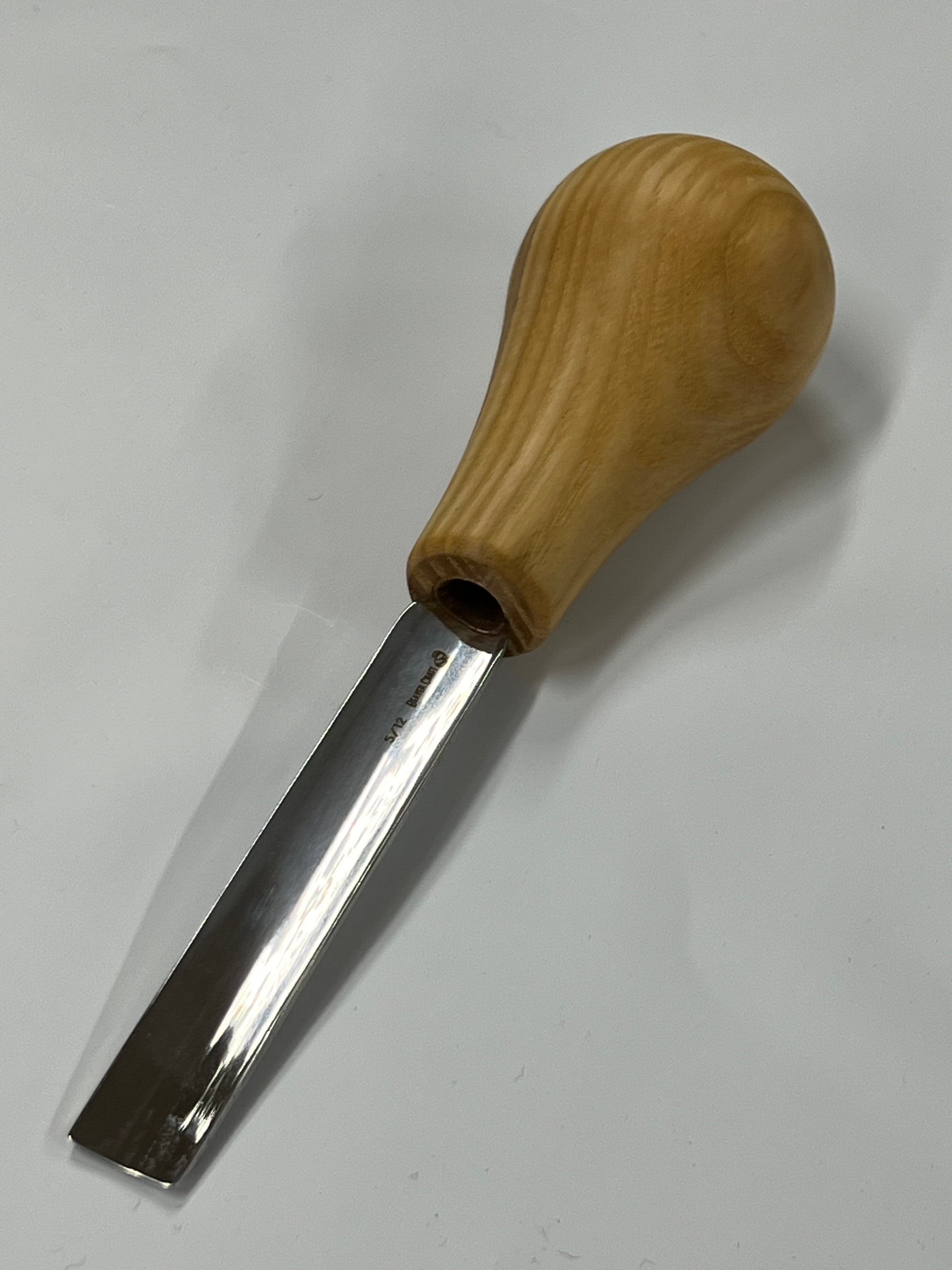 Scalpello per intaglio 75x12mm dritto arrotondato P5/12 con impugnatura a sfera