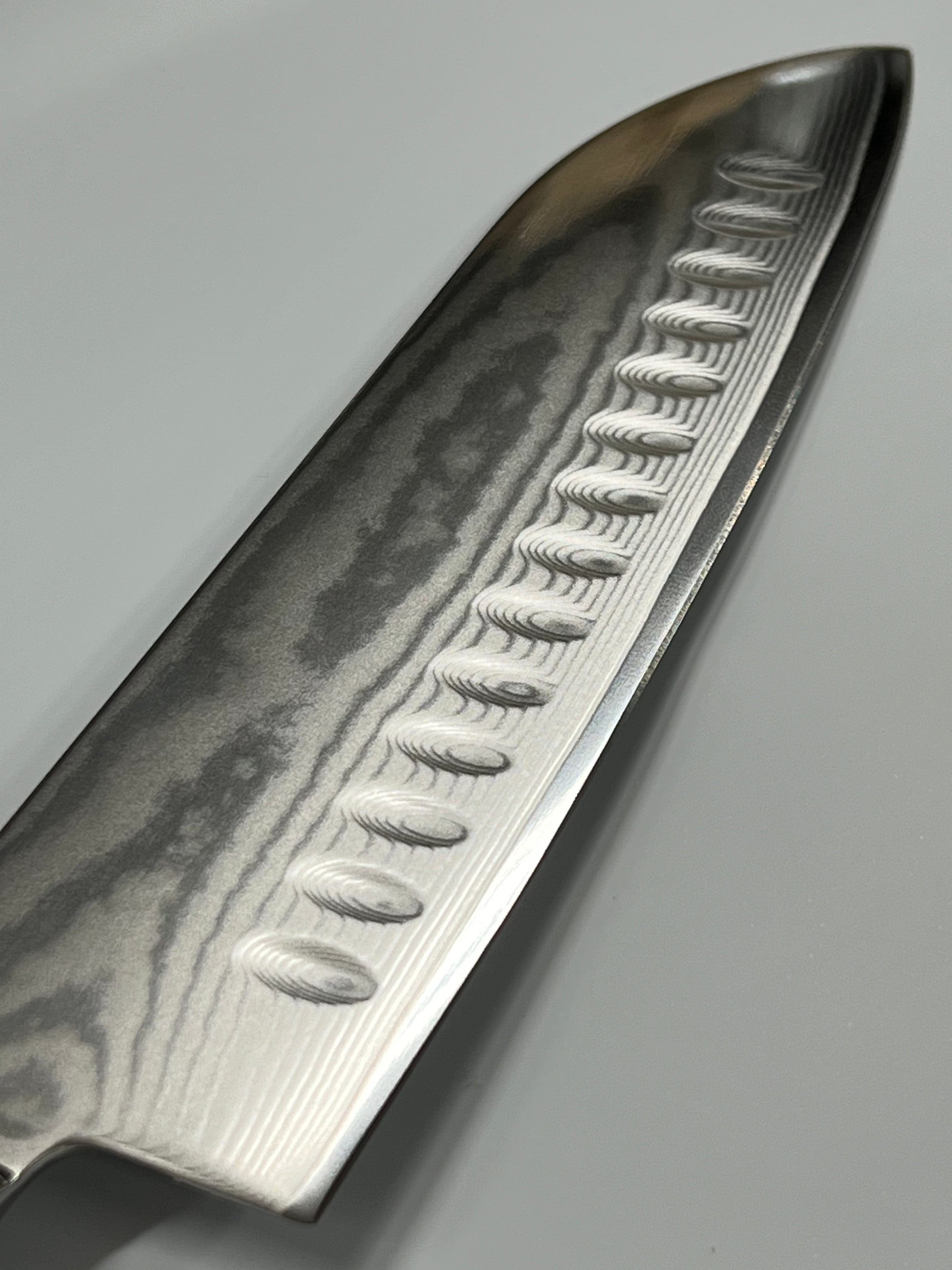 Santoku - Coltello da chef damascato AUS10 da 7" a codolo passante con ghiera