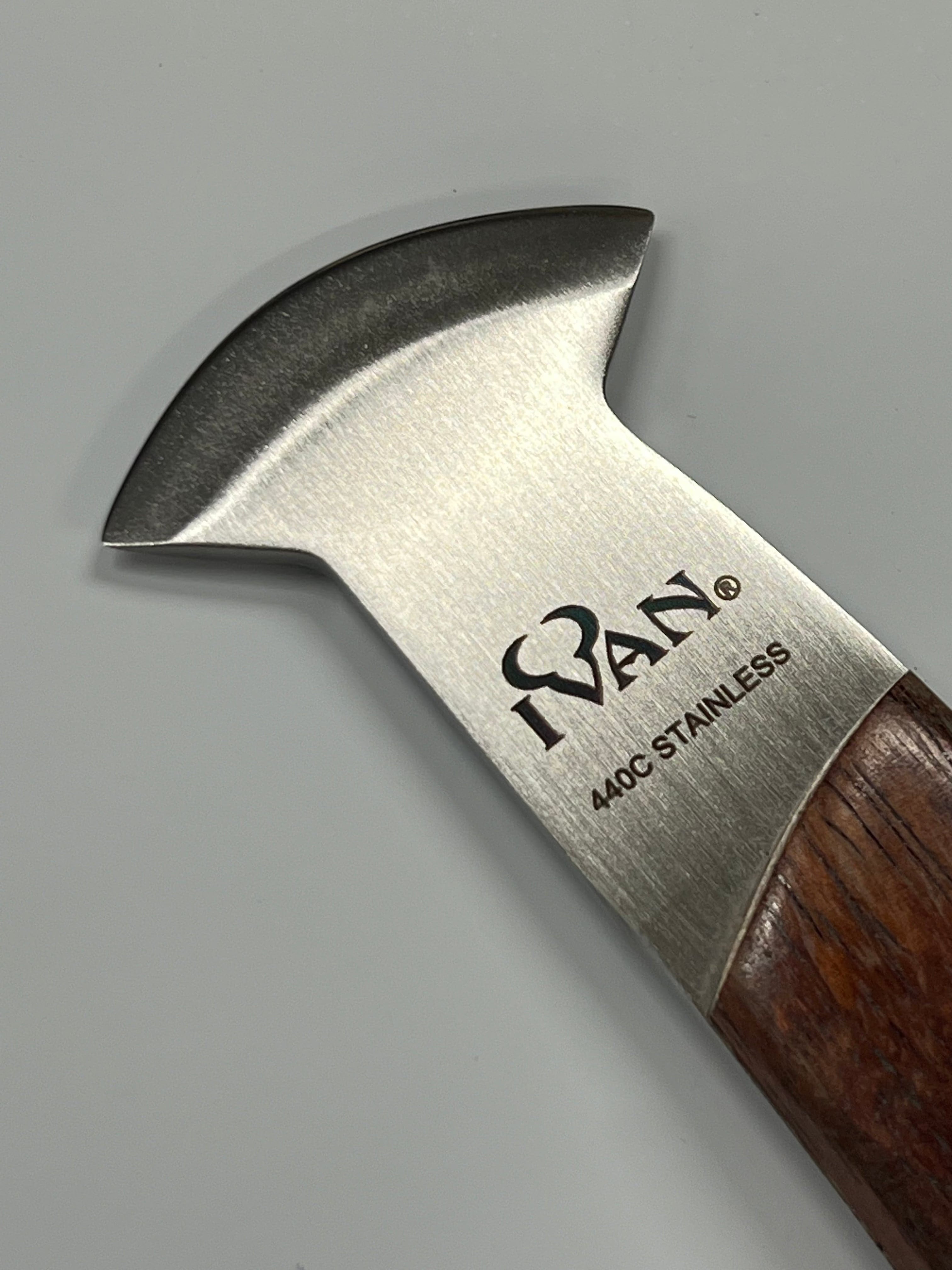 Coltello da mezzaluna in pelle in stile francese