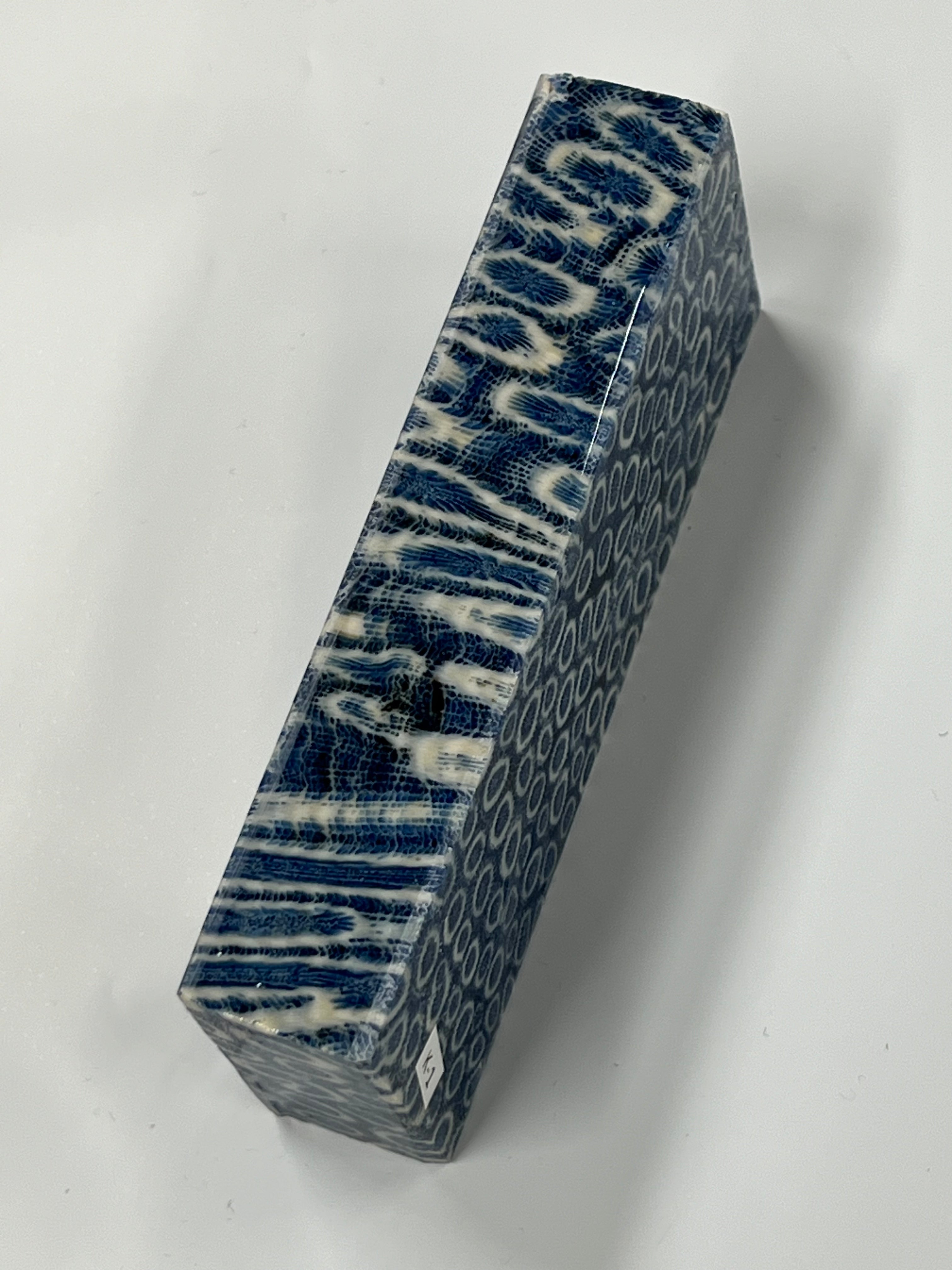 Blocco di corallo fossile per manico K1 (blu)