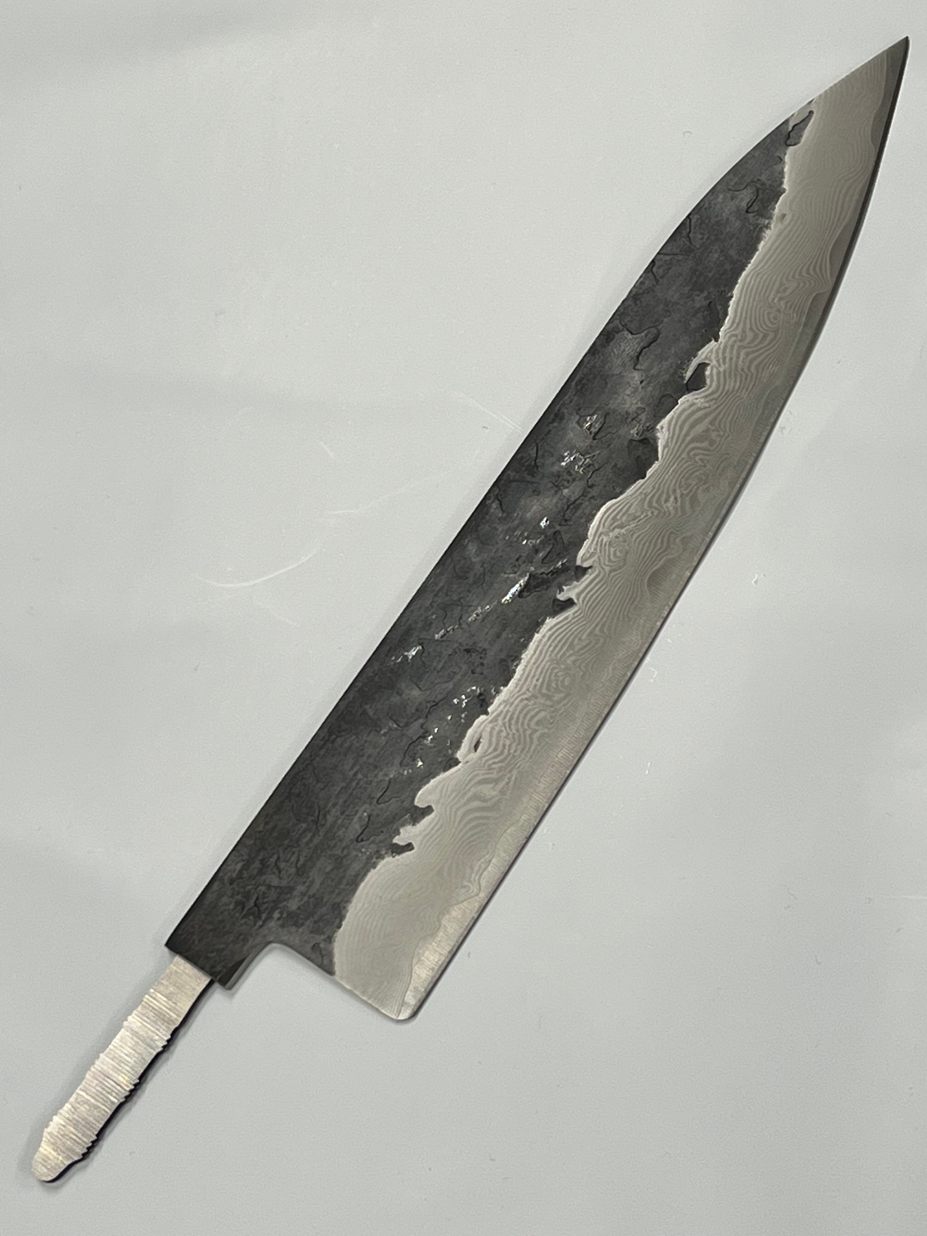 Coltello da chef 200mm VG-10 Nero Brute de forge Damasco