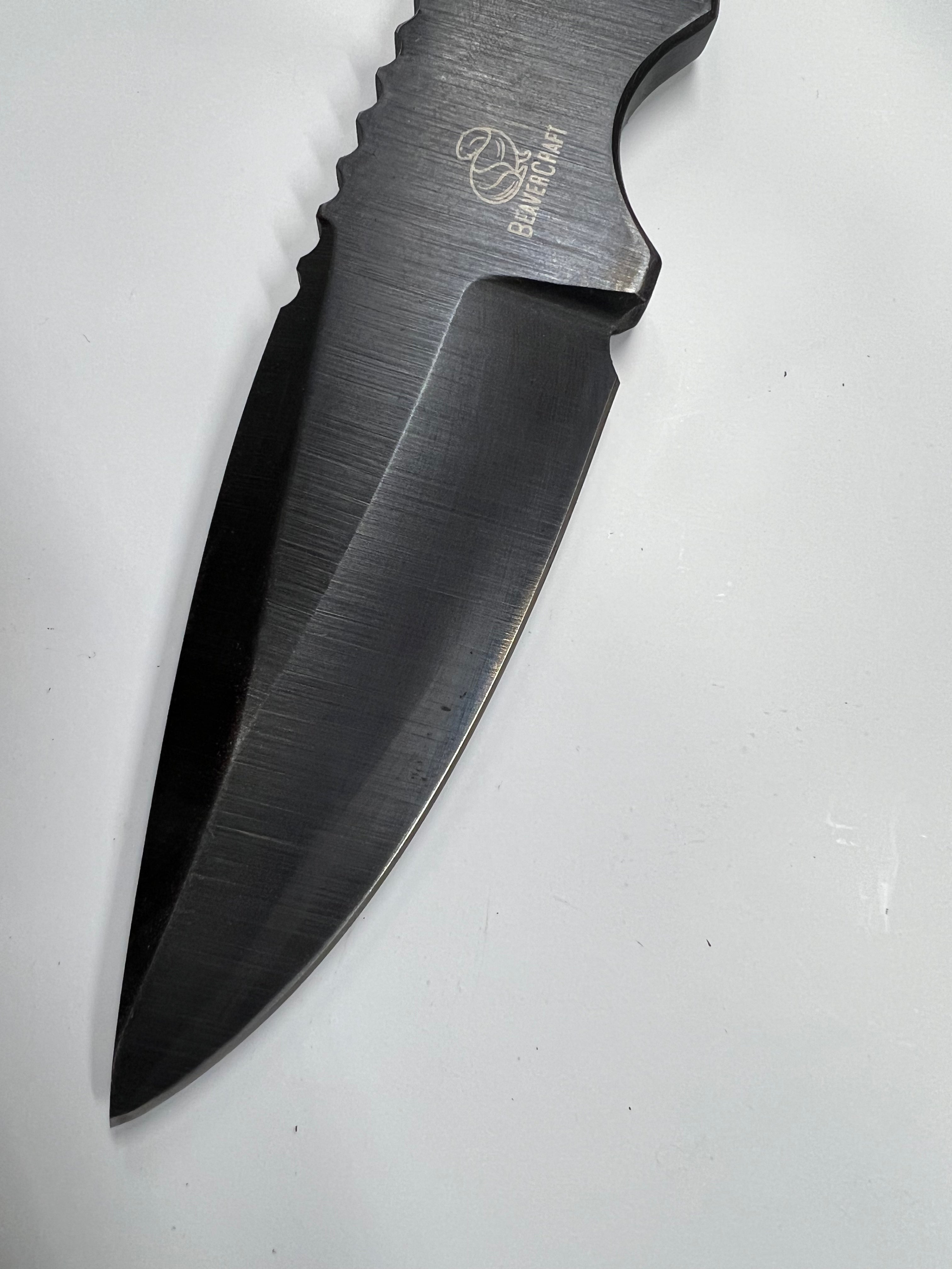 Coltello Skeleton SNK2 con fodero in cuoio