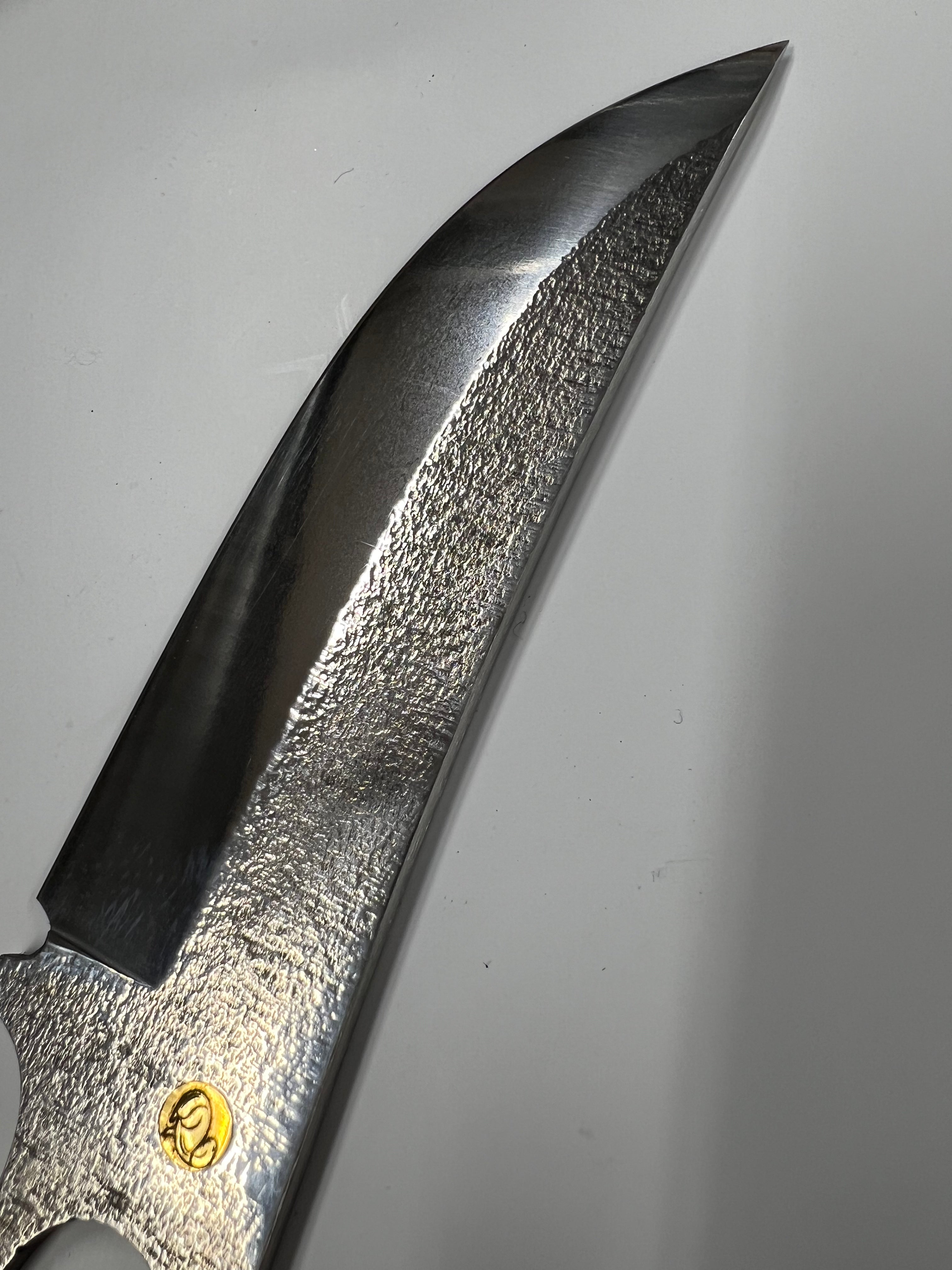 Coltello skeleton SNK1 con fodero in pelle