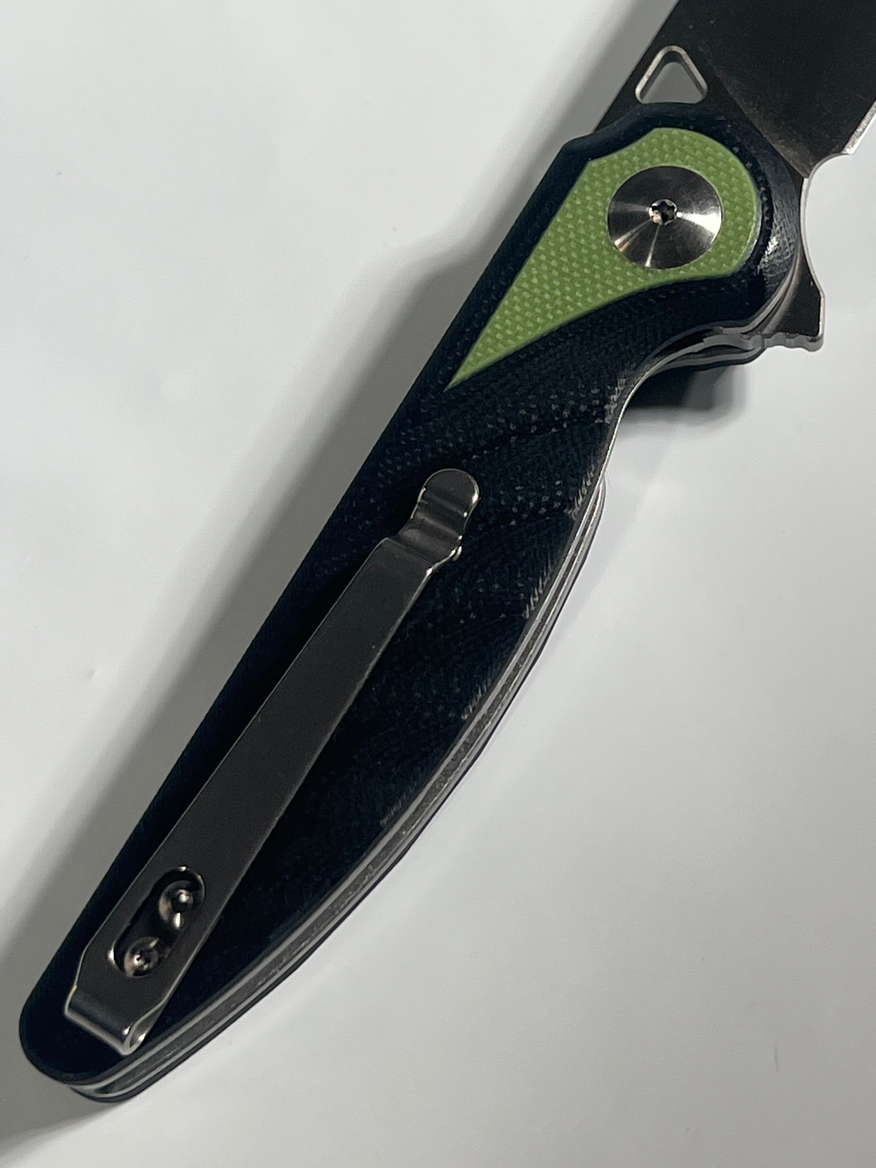 Coltello a serramanico J41