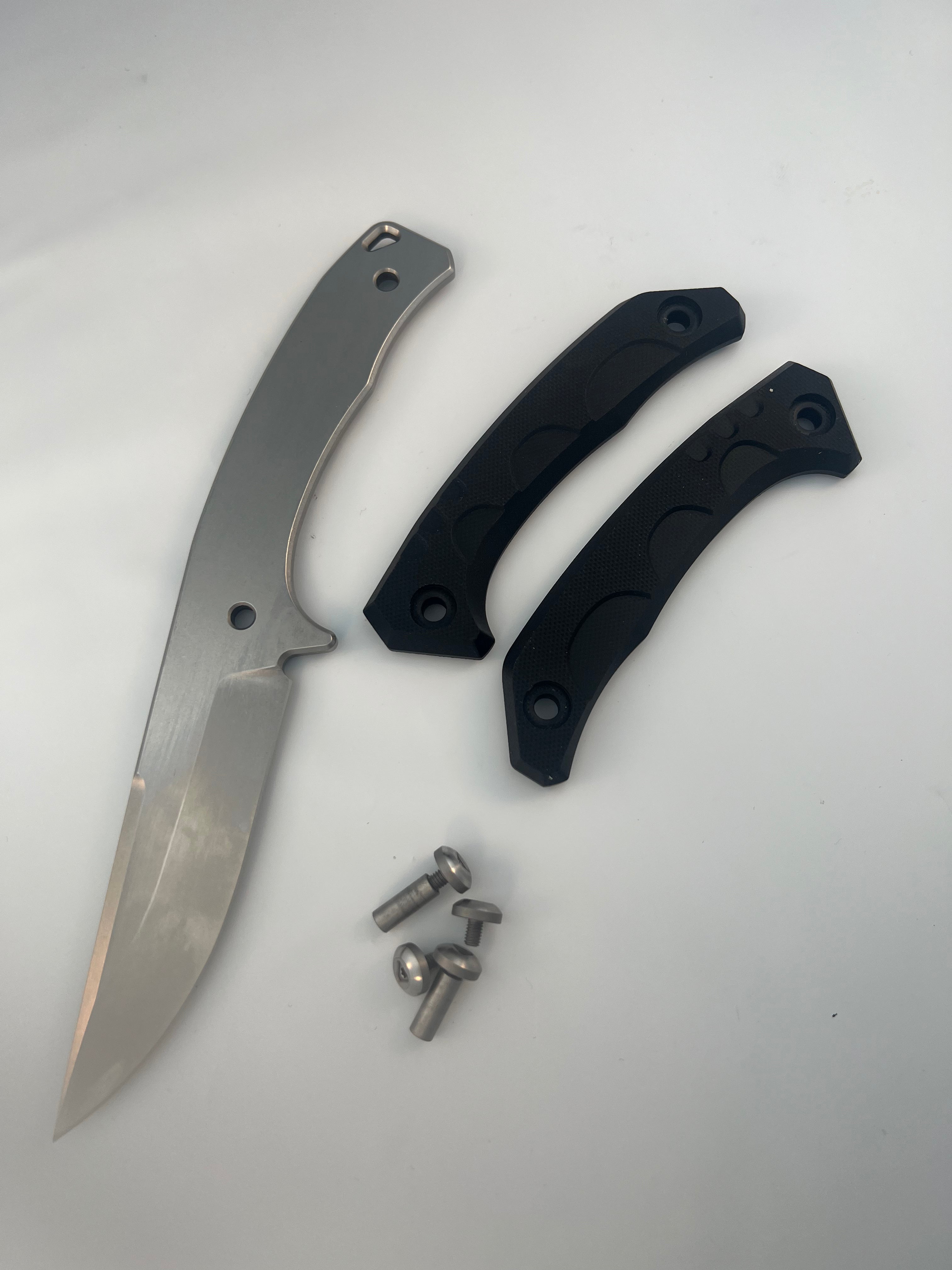 Coltello full-tang J43