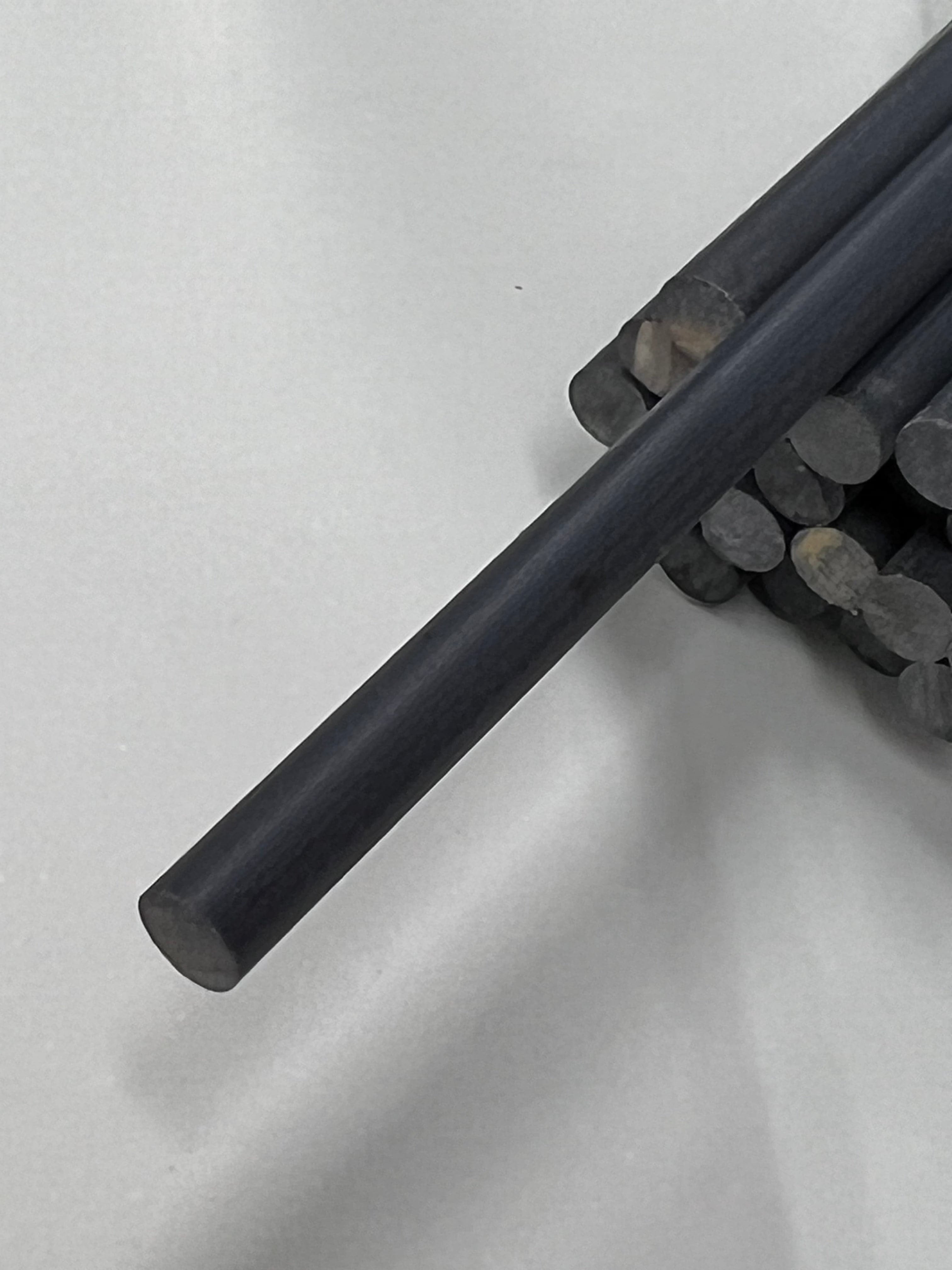 Perno G10