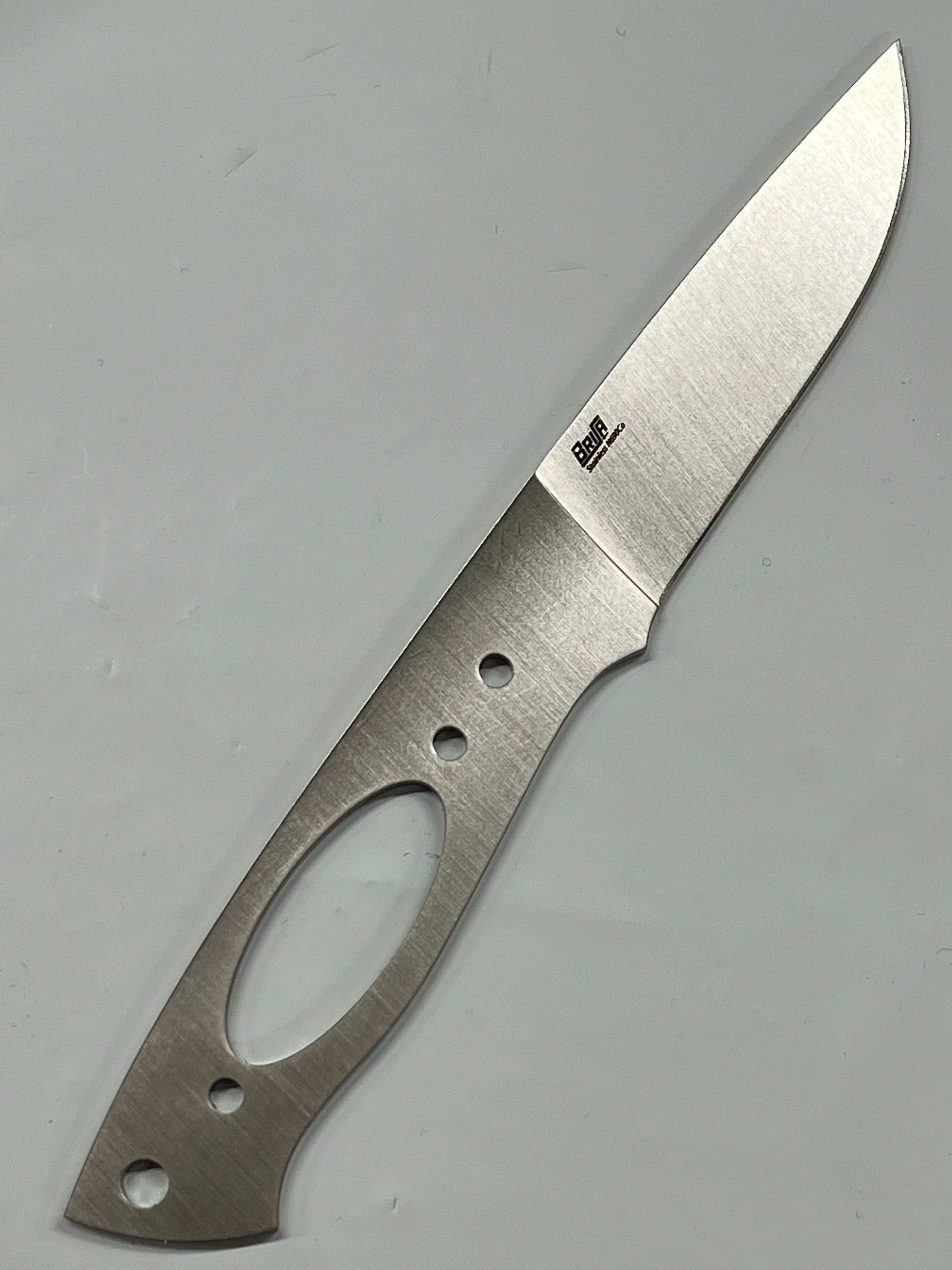 Lama per coltello Brisa Trapper 95 Flat N690 inossidabile