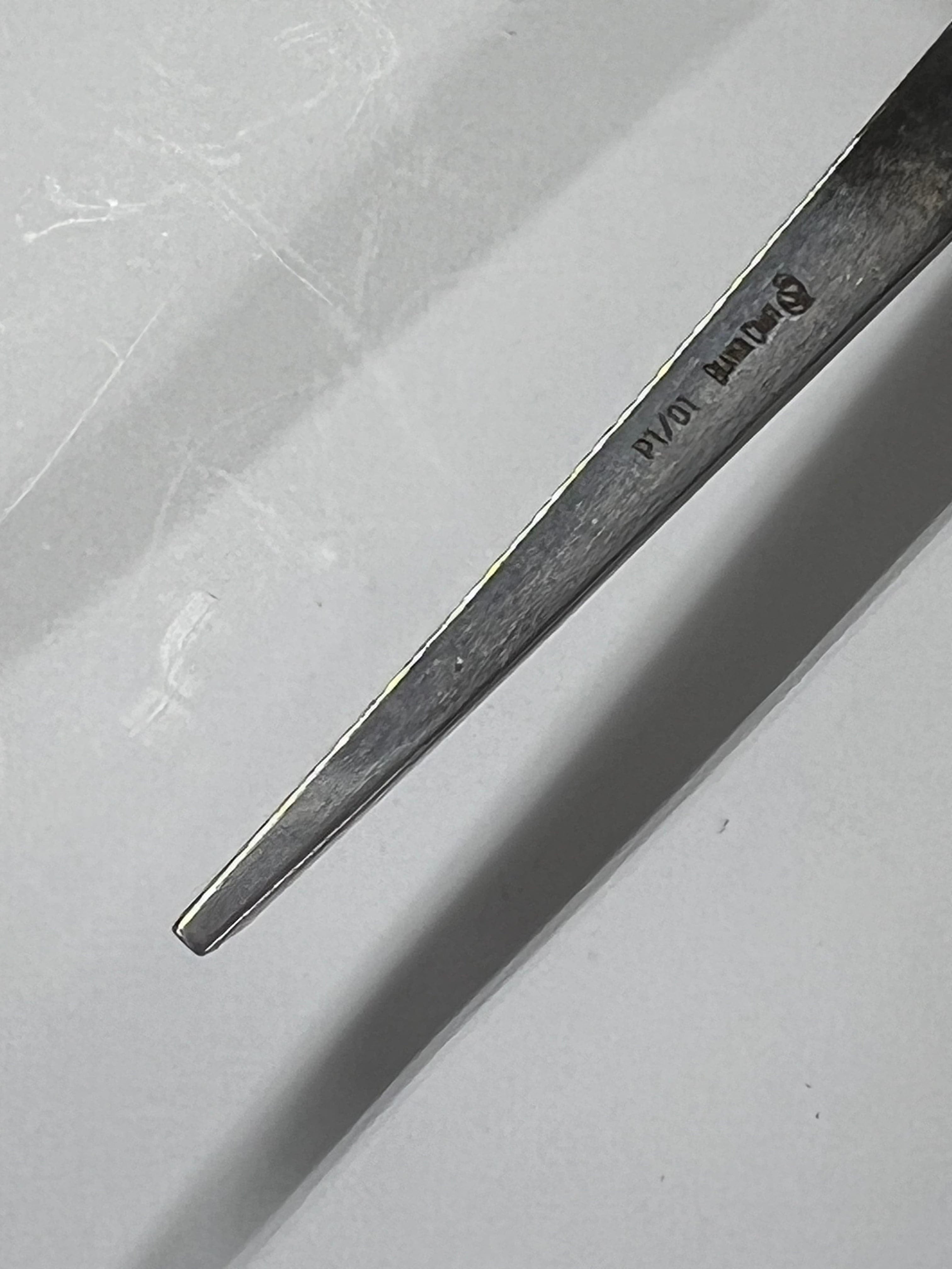 Scalpello per intaglio 75x1mm, lama piatta dritta P1/01 con impugnatura a sfera