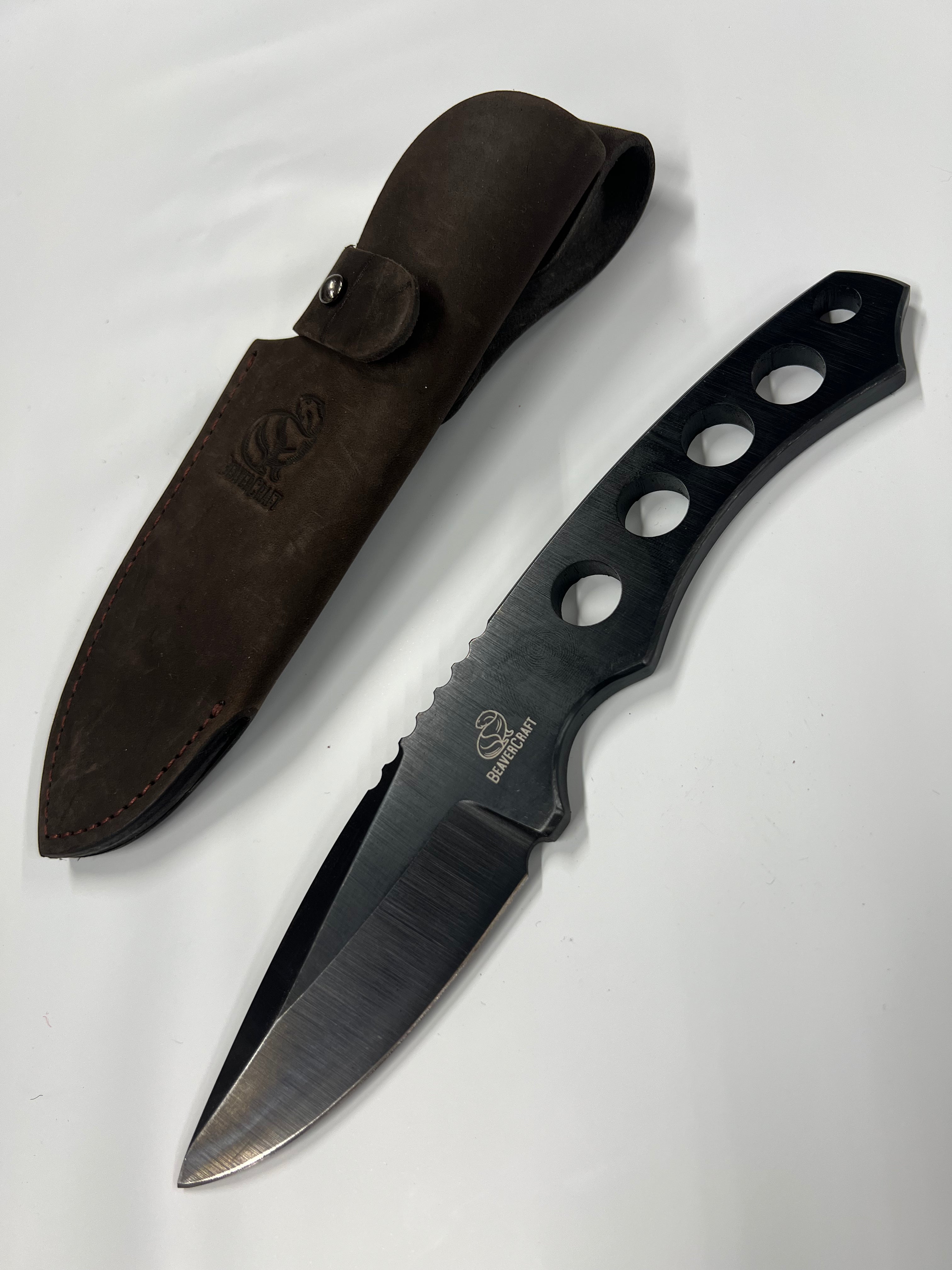 Coltello Skeleton SNK2 con fodero in cuoio