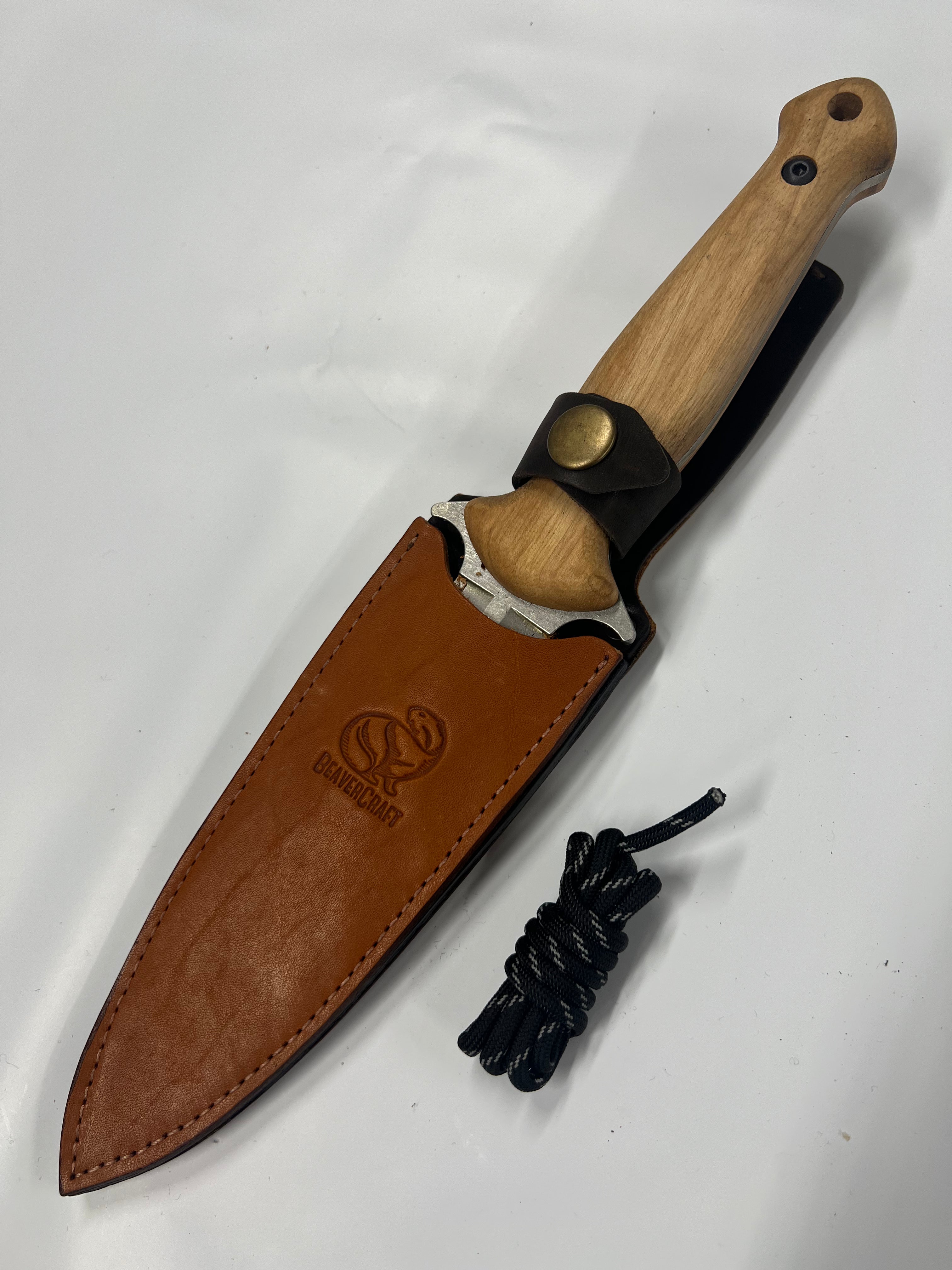 Coltello tattico ucraino Dagger TLK2 con fodero in pelle