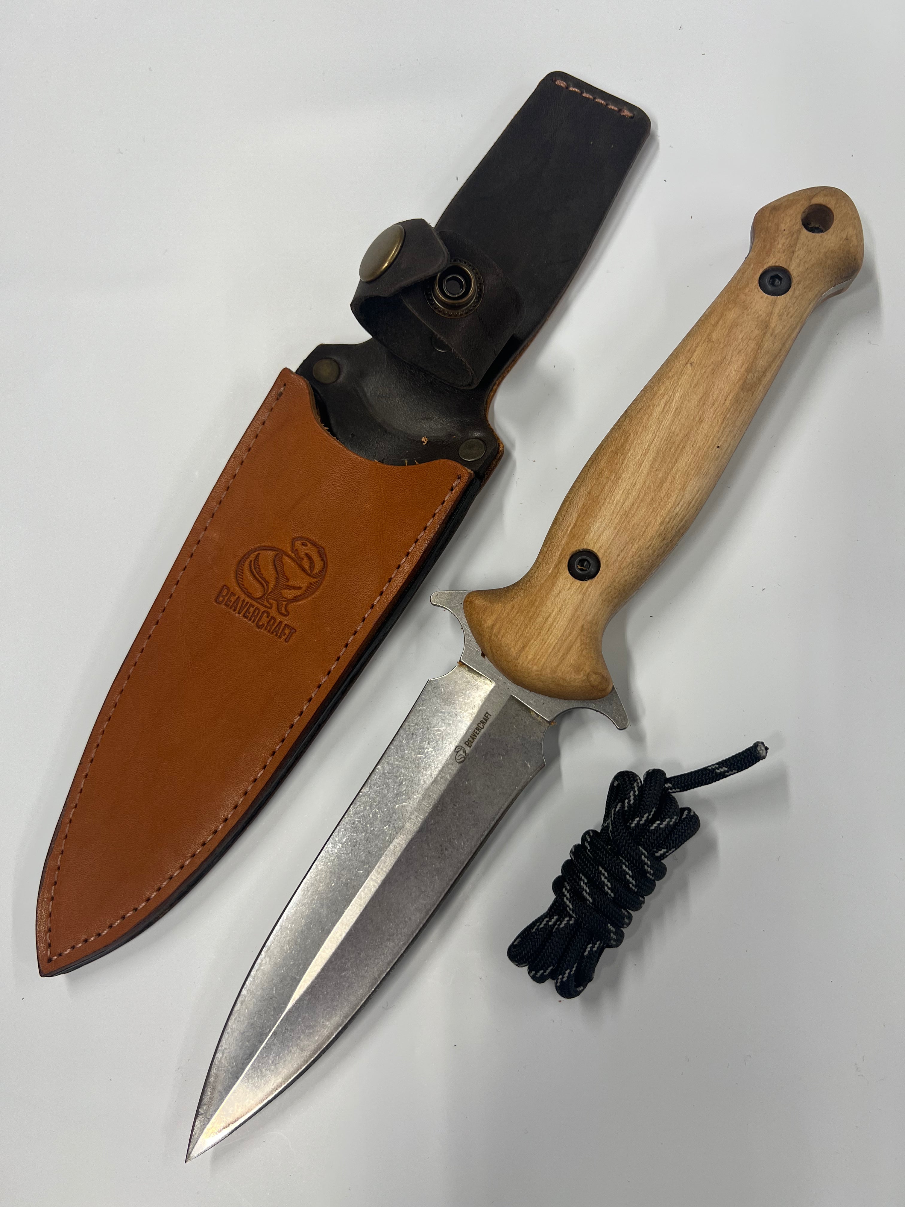 Coltello tattico ucraino Dagger TLK2 con fodero in pelle