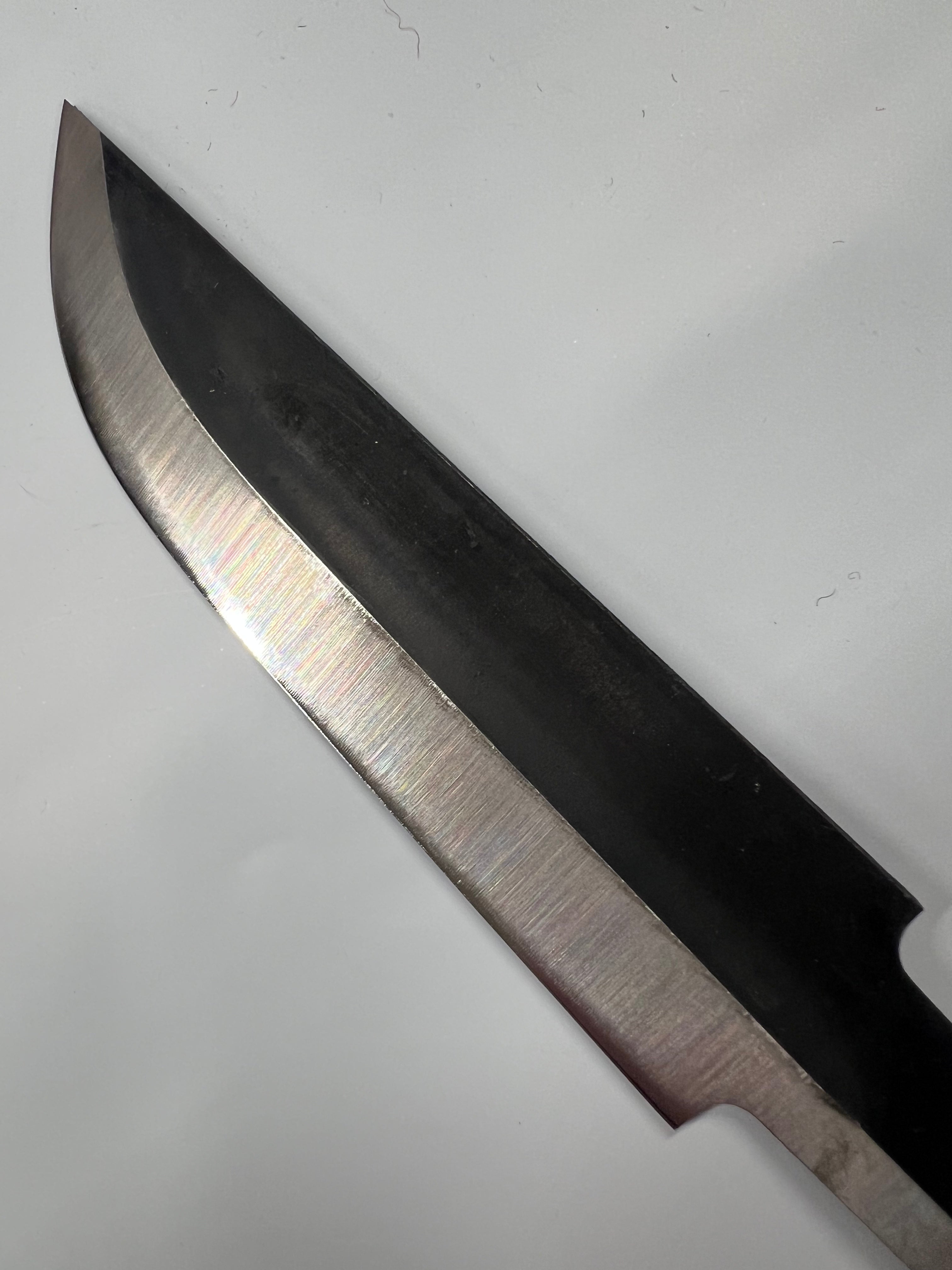 Lama per coltello Leuku da 120 mm senza ricasso