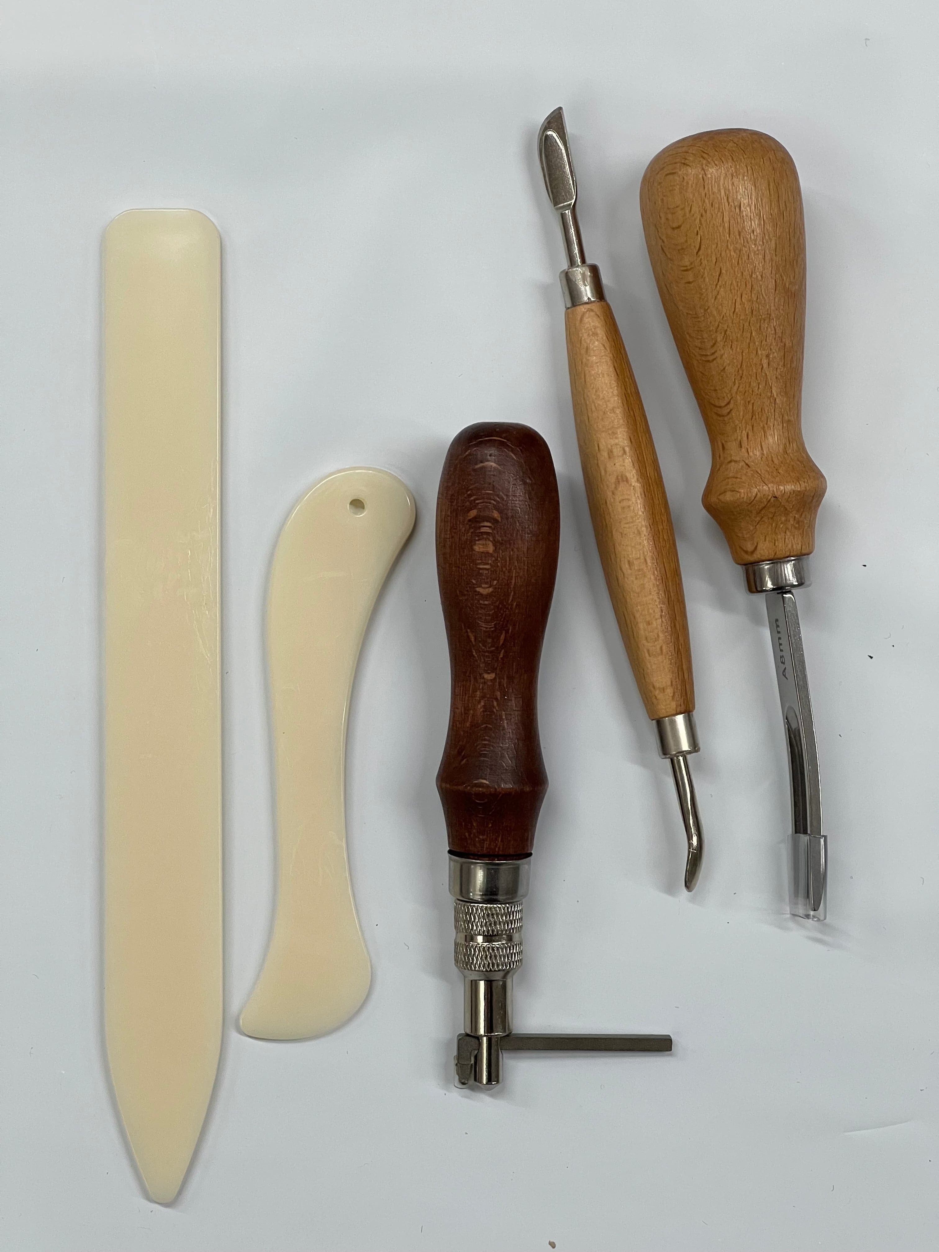 Set di strumenti per creare foderi da 14 pezzi