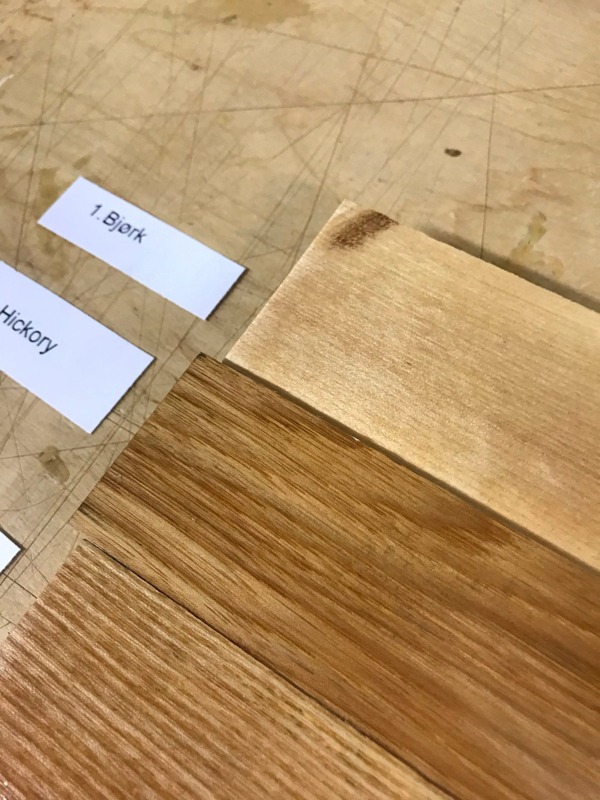 Blocco di legno per manico di coltello
