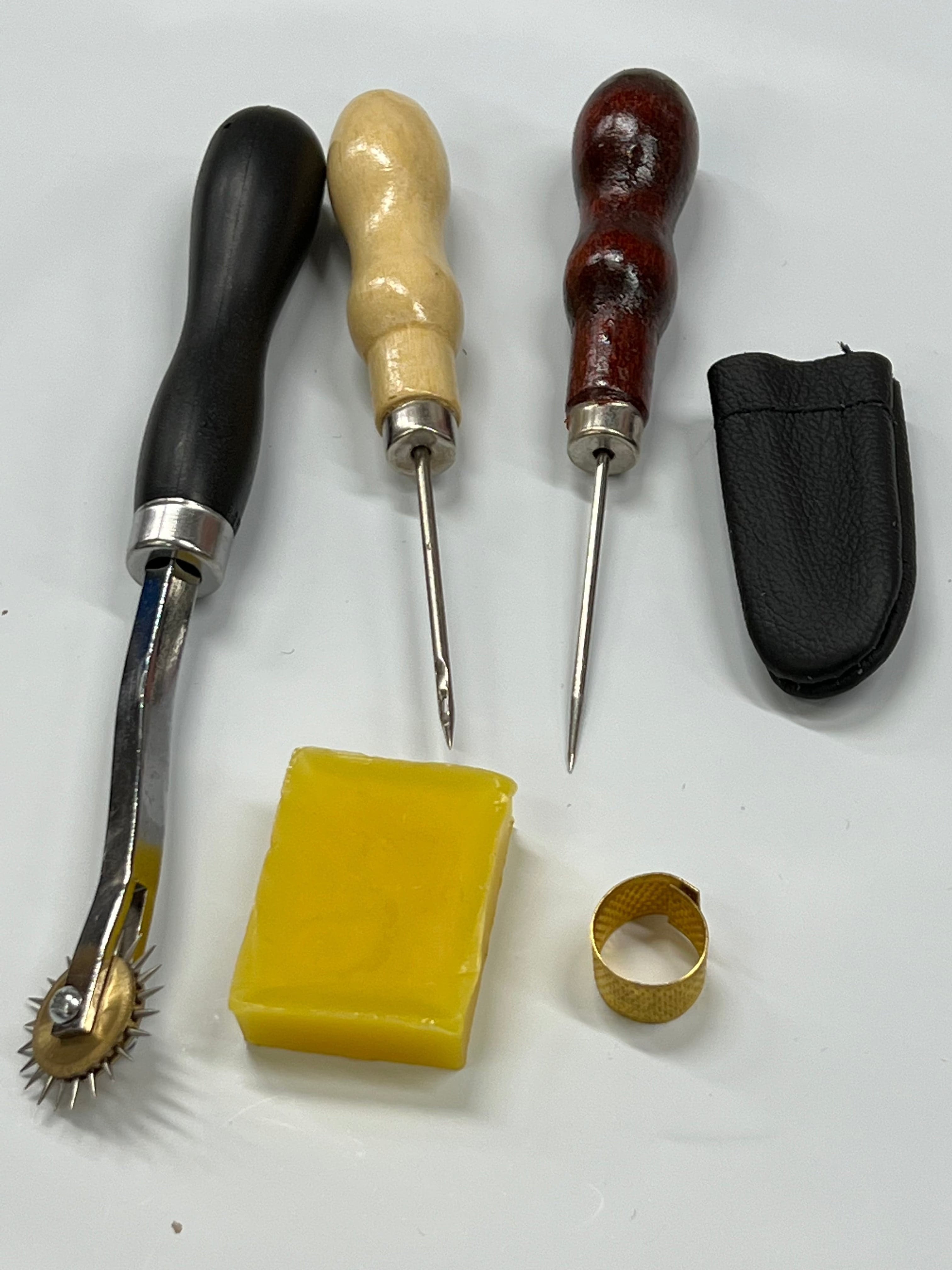 Set di strumenti per creare foderi da 14 pezzi