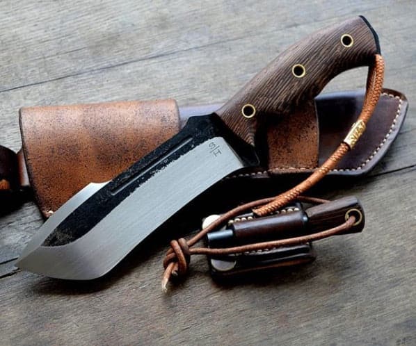 Blocco di legno per manico di coltello